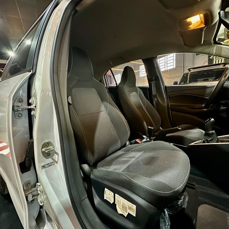 Chevrolet Onix 10 Lt2 2023/2024 DL MOTORS LAJEADO / Carros no Vale