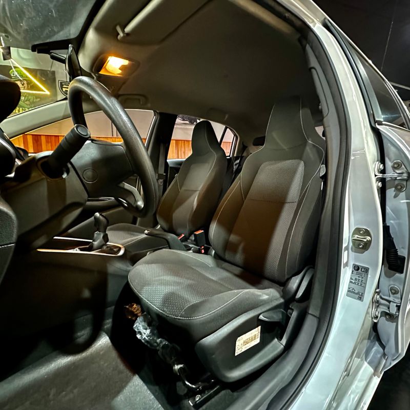 Chevrolet Onix 10 Lt2 2023/2024 DL MOTORS LAJEADO / Carros no Vale