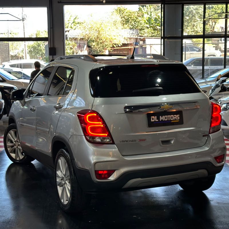 Chevrolet Tracker Ltz 2017/2017 DL MOTORS LAJEADO / Carros no Vale