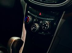 Chevrolet Tracker Ltz 2017/2017 DL MOTORS LAJEADO / Carros no Vale