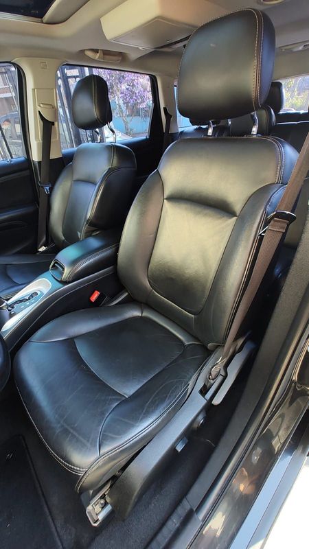 Dodge JOURNEY RT 3.6 V6 2011/2012 RENNER AUTOMÓVEIS LAJEADO / Carros no Vale
