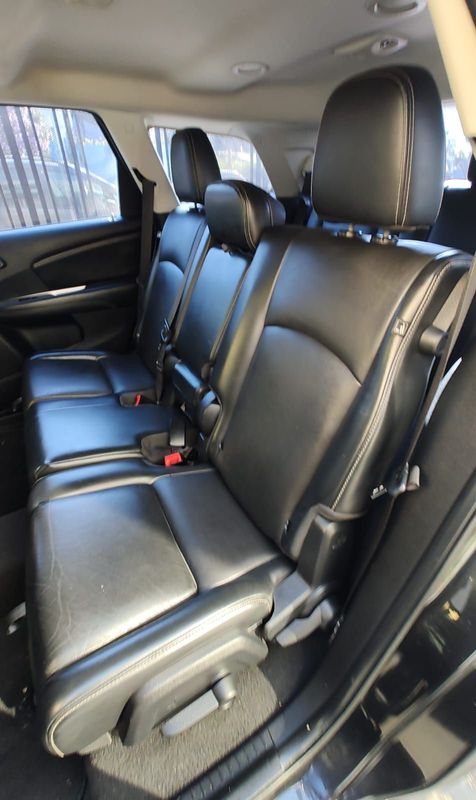 Dodge JOURNEY RT 3.6 V6 2011/2012 RENNER AUTOMÓVEIS LAJEADO / Carros no Vale