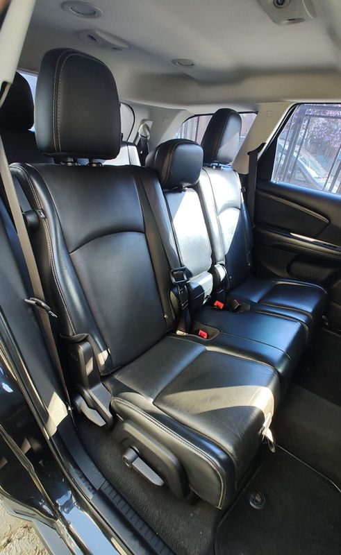 Dodge JOURNEY RT 3.6 V6 2011/2012 RENNER AUTOMÓVEIS LAJEADO / Carros no Vale