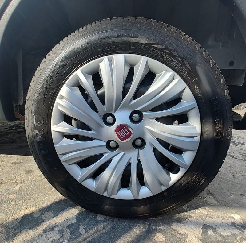 Fiat MOBI LIKE 1.0 Fire 2022/2023 RENNER AUTOMÓVEIS LAJEADO / Carros no Vale