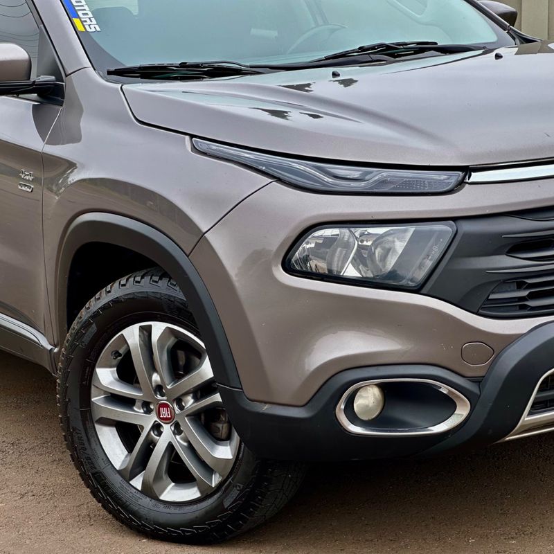 Fiat Toro Freedom At9 D4 2019/2020 DL MOTORS LAJEADO / Carros no Vale
