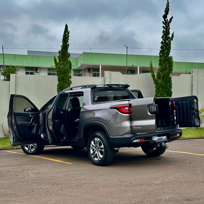Fiat Toro Freedom At9 D4 2019/2020 DL MOTORS LAJEADO / Carros no Vale