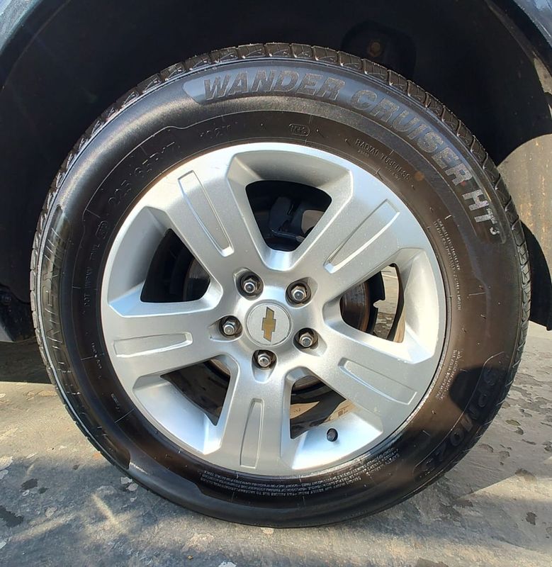 CHEVROLET CAPTIVA SPORT FWD 2.4 16V 171/185cv 2014/2014 RENNER AUTOMÓVEIS LAJEADO / Carros no Vale