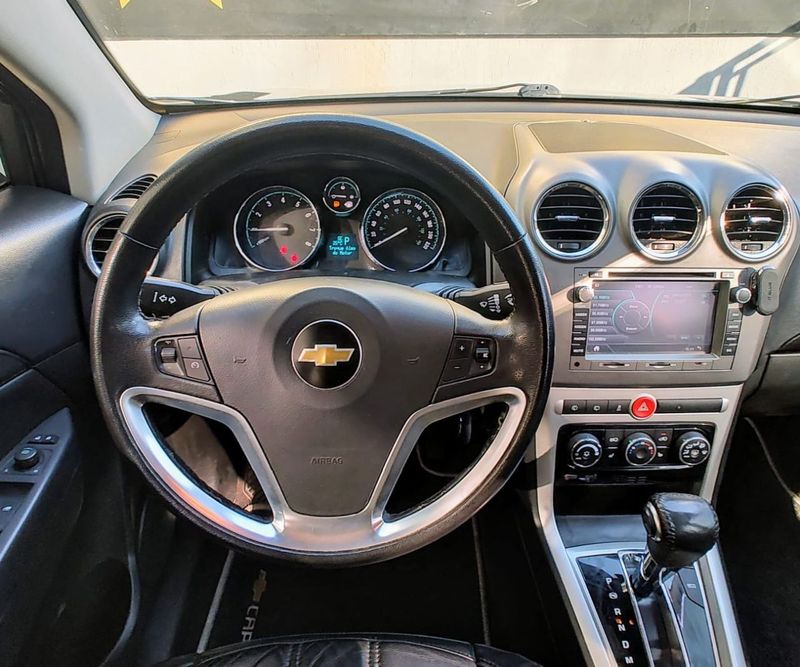 CHEVROLET CAPTIVA SPORT FWD 2.4 16V 171/185cv 2014/2014 RENNER AUTOMÓVEIS LAJEADO / Carros no Vale