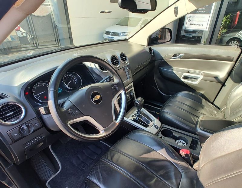 CHEVROLET CAPTIVA SPORT FWD 2.4 16V 171/185cv 2014/2014 RENNER AUTOMÓVEIS LAJEADO / Carros no Vale