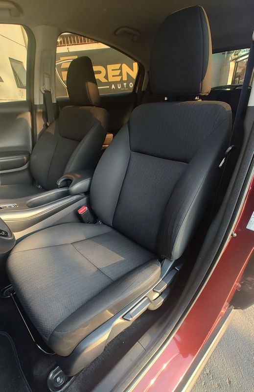 Honda HR-V EX 1.8 Flexone 16V 2017/2017 RENNER AUTOMÓVEIS LAJEADO / Carros no Vale