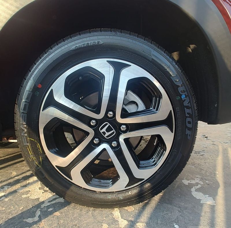 Honda HR-V EX 1.8 Flexone 16V 2017/2017 RENNER AUTOMÓVEIS LAJEADO / Carros no Vale