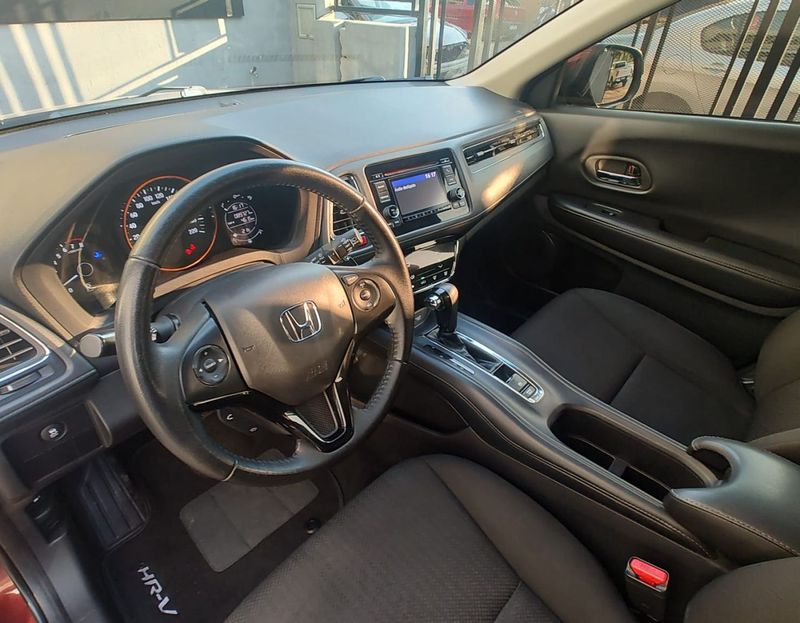 Honda HR-V EX 1.8 Flexone 16V 2017/2017 RENNER AUTOMÓVEIS LAJEADO / Carros no Vale