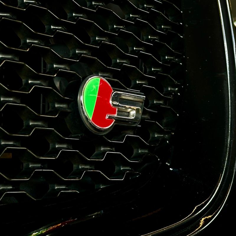 Jaguar Jag Fpace 380cv V6 S 2016/2017 DL MOTORS LAJEADO / Carros no Vale