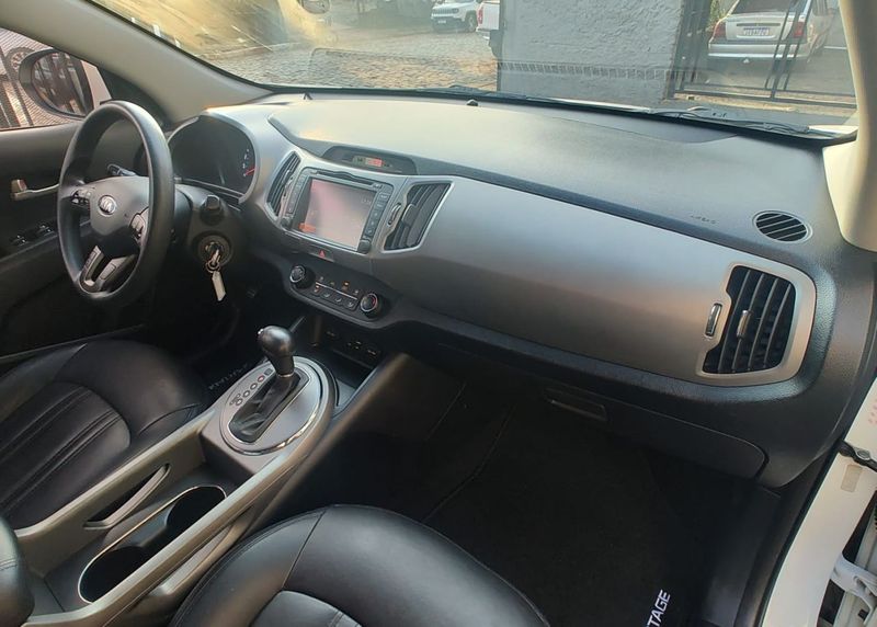 KIA Sportage LX 2.0 16V/ 16V 2015/2016 RENNER AUTOMÓVEIS LAJEADO / Carros no Vale