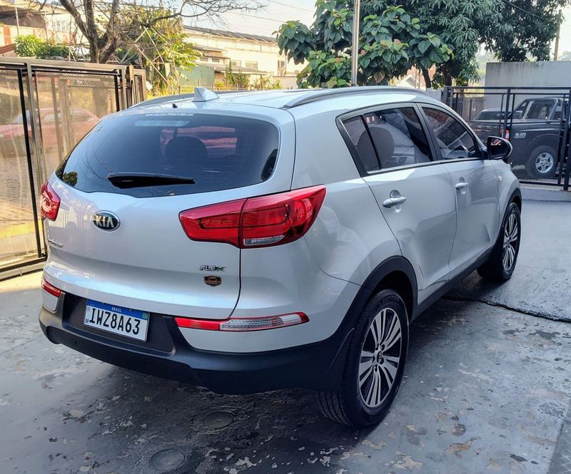 KIA Sportage LX 2.0 16V/ 16V 2015/2016 RENNER AUTOMÓVEIS LAJEADO / Carros no Vale