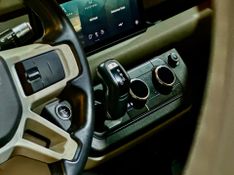 Land Rover Defender 110p Se 7 Lugares 300 Cv 2020/2021 DL MOTORS LAJEADO / Carros no Vale
