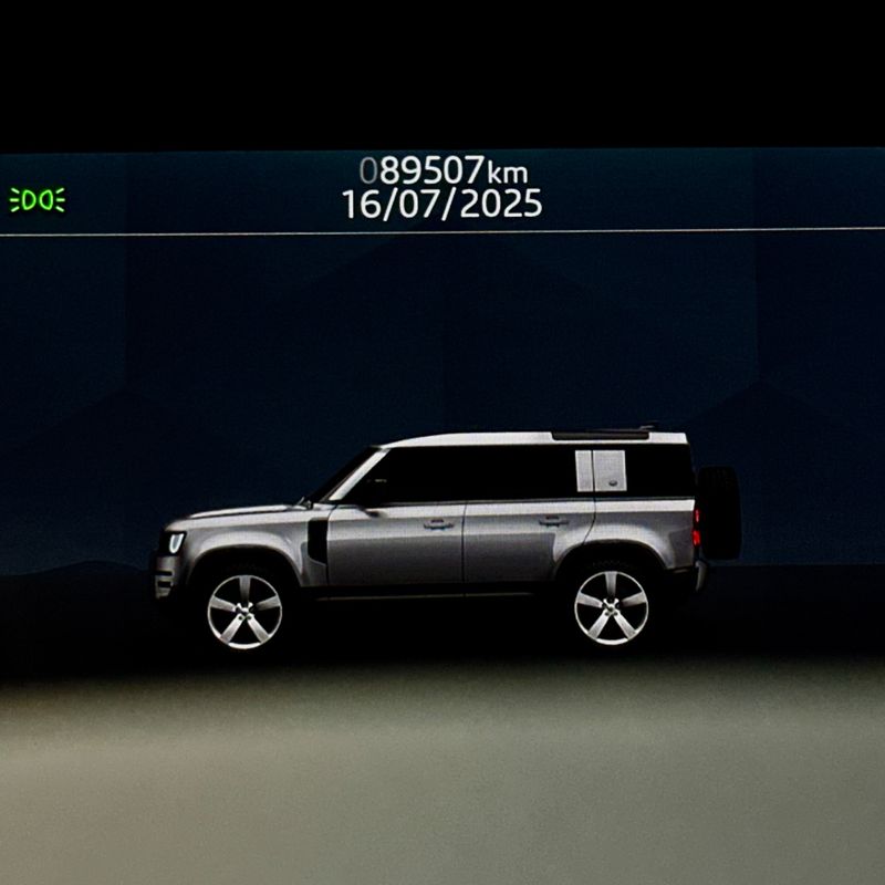 Land Rover Defender 110p Se 7 Lugares 300 Cv 2020/2021 DL MOTORS LAJEADO / Carros no Vale