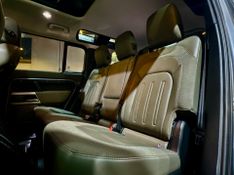 Land Rover Defender 110p Se 7 Lugares 300 Cv 2020/2021 DL MOTORS LAJEADO / Carros no Vale
