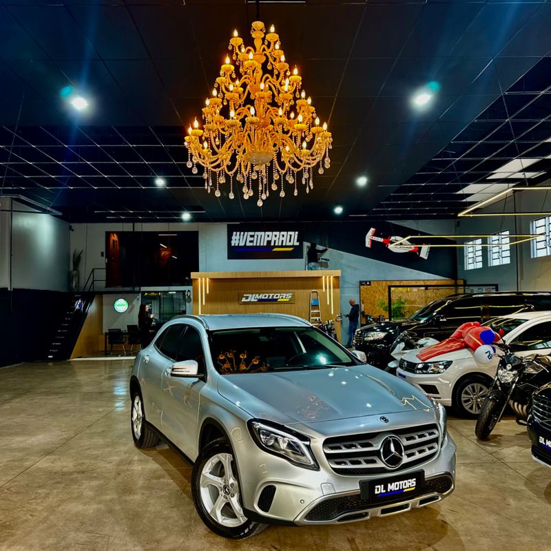 Mercedes-benz Gla 200 1.6 Cgi Vision 16v Turbo 2019/2020 DL MOTORS LAJEADO / Carros no Vale