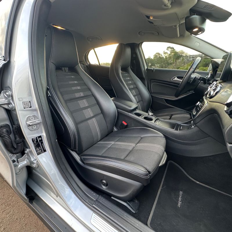 Mercedes-benz Gla 200 1.6 Cgi Vision 16v Turbo 2019/2020 DL MOTORS LAJEADO / Carros no Vale