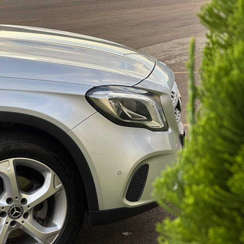 Mercedes-benz Gla 200 1.6 Cgi Vision 16v Turbo 2019/2020 DL MOTORS LAJEADO / Carros no Vale