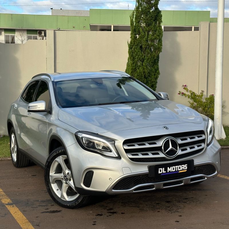 Mercedes-benz Gla 200 1.6 Cgi Vision 16v Turbo 2019/2020 DL MOTORS LAJEADO / Carros no Vale