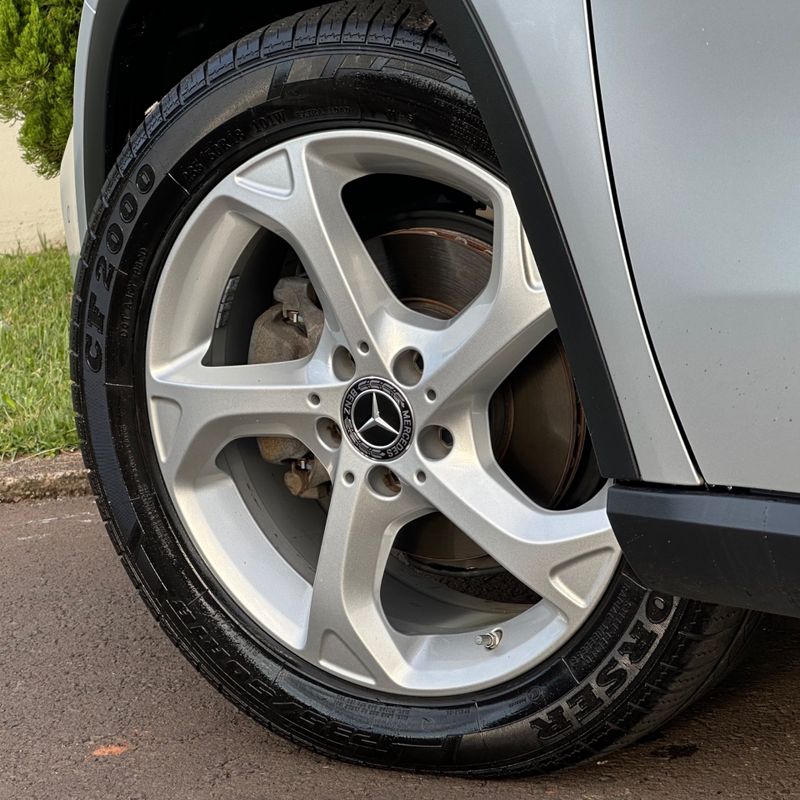Mercedes-benz Gla 200 1.6 Cgi Vision 16v Turbo 2019/2020 DL MOTORS LAJEADO / Carros no Vale