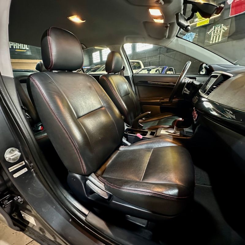 Mitsubishi Lancer 2.0 Hl 16v 2016/2017 DL MOTORS LAJEADO / Carros no Vale