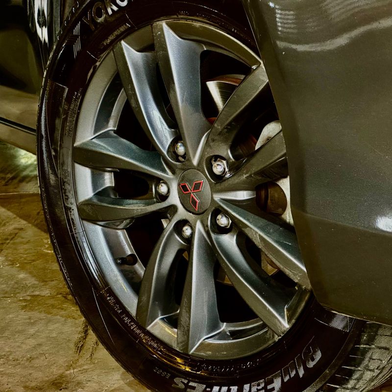 Mitsubishi Lancer 2.0 Hl 16v 2016/2017 DL MOTORS LAJEADO / Carros no Vale