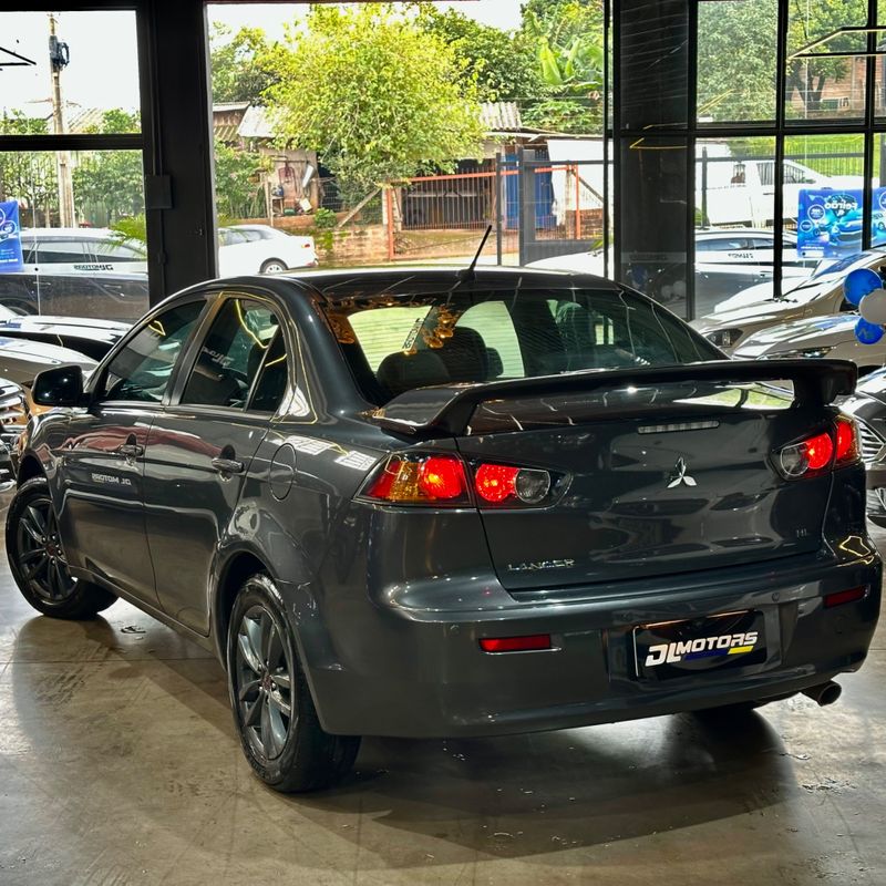 Mitsubishi Lancer 2.0 Hl 16v 2016/2017 DL MOTORS LAJEADO / Carros no Vale