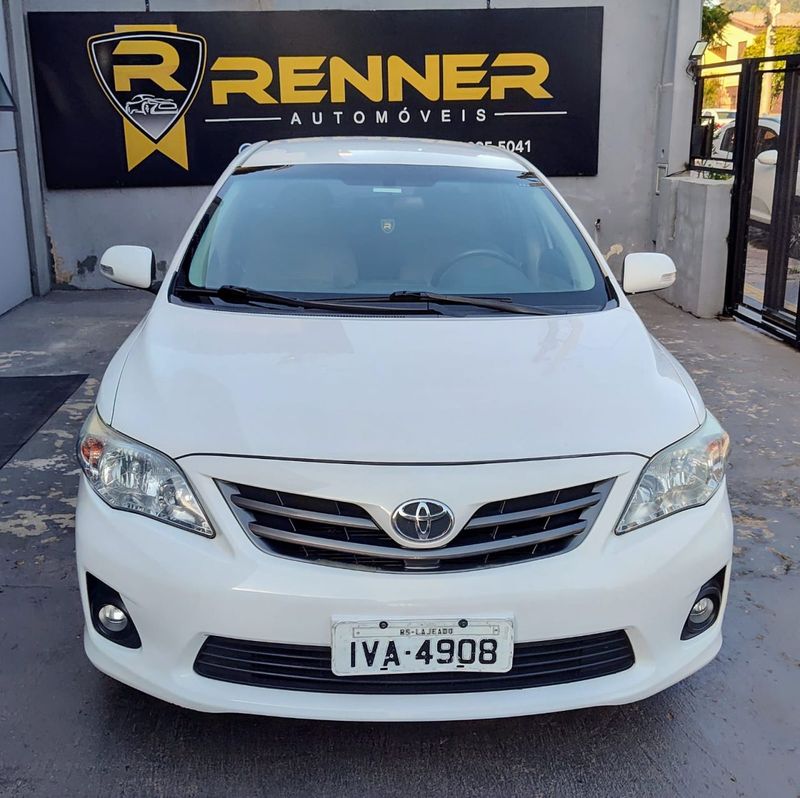 Toyota Corolla XEi 2.0 16V 2013/2014 RENNER AUTOMÓVEIS LAJEADO / Carros no Vale