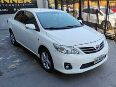 Toyota Corolla XEi 2.0 16V 2013/2014 RENNER AUTOMÓVEIS LAJEADO / Carros no Vale