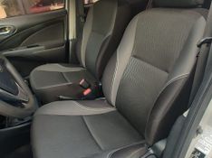 Toyota ETIOS XS 1.5 16V Mec. 2017/2018 RENNER AUTOMÓVEIS LAJEADO / Carros no Vale