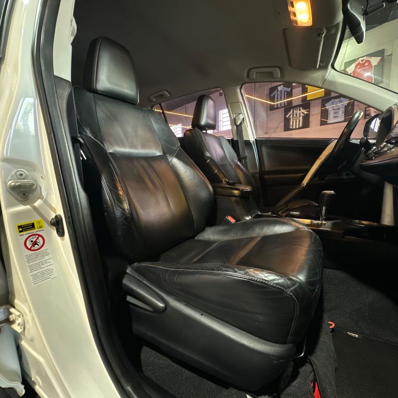 Toyota Rav4 2.0 4×4 16v 2014/2014 DL MOTORS LAJEADO / Carros no Vale