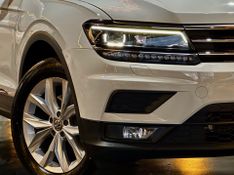 Volkswagen Tiguan Allspace Cl 2018/2018 DL MOTORS LAJEADO / Carros no Vale