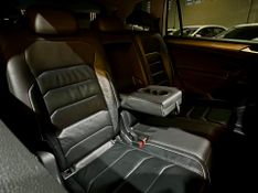 Volkswagen Tiguan Allspace Cl 2018/2018 DL MOTORS LAJEADO / Carros no Vale