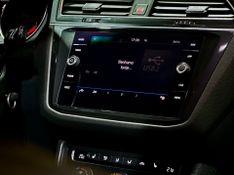Volkswagen Tiguan Allspace Cl 2018/2018 DL MOTORS LAJEADO / Carros no Vale