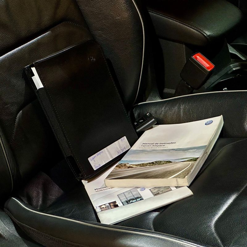 Volkswagen Tiguan Allspace Cl 2018/2018 DL MOTORS LAJEADO / Carros no Vale