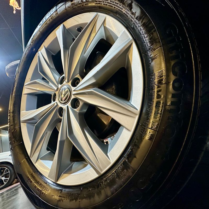 Volkswagen Tiguan Allspace Cl 2018/2018 DL MOTORS LAJEADO / Carros no Vale