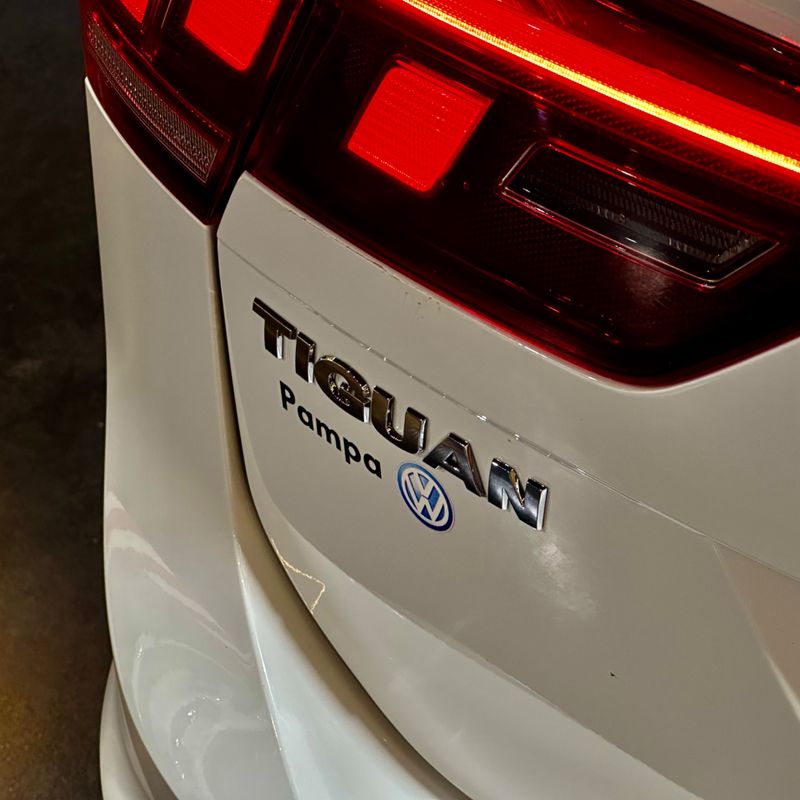 Volkswagen Tiguan Allspace Cl 2018/2018 DL MOTORS LAJEADO / Carros no Vale