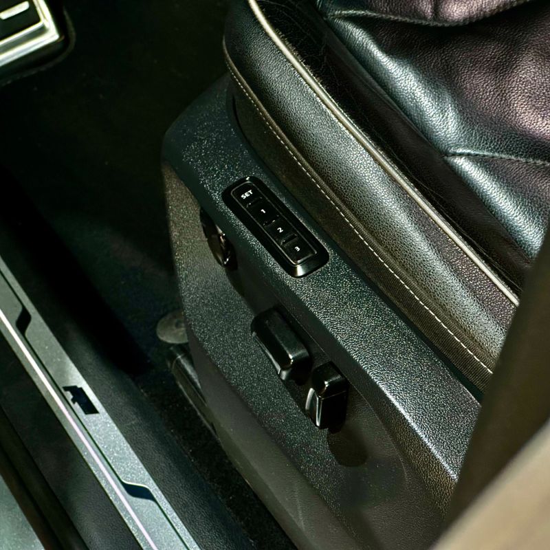 Volkswagen Tiguan Allspace R-line 350 Tsi 2.0 4×4 2019/2019 DL MOTORS LAJEADO / Carros no Vale