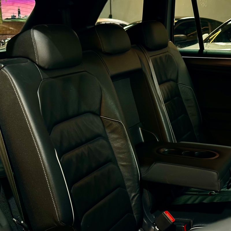 Volkswagen Tiguan Allspace R-line 350 Tsi 2.0 4×4 2019/2019 DL MOTORS LAJEADO / Carros no Vale