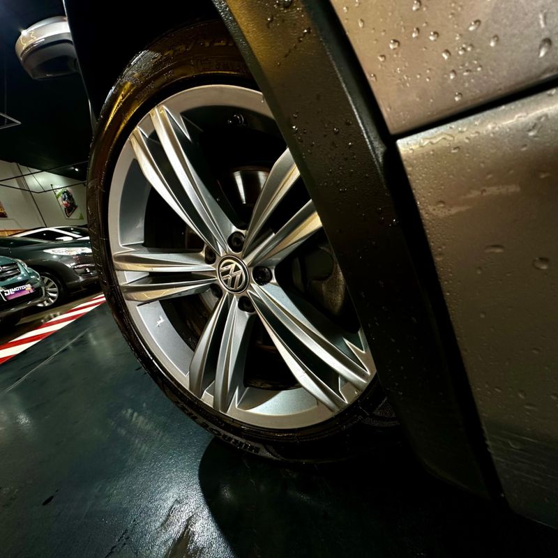 Volkswagen Tiguan Allspace R-line 350 Tsi 2.0 4×4 2019/2019 DL MOTORS LAJEADO / Carros no Vale