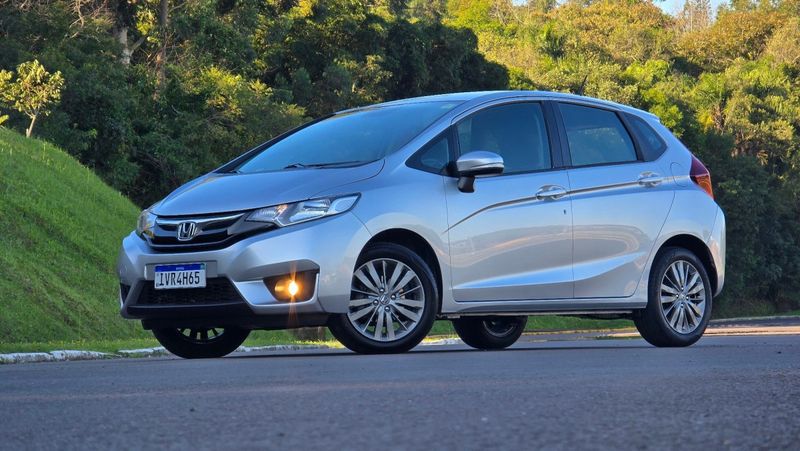 Honda Fit EX/S 1.5 /one 16V 2014/2015 AUTO NÍVEL VEÍCULOS SANTA CRUZ DO SUL / Carros no Vale