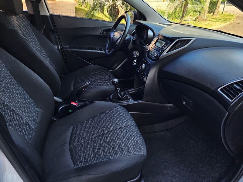 Hyundai HB20 Unique 1.0 12V Mec. 2019/2019 AUTO NÍVEL VEÍCULOS SANTA CRUZ DO SUL / Carros no Vale