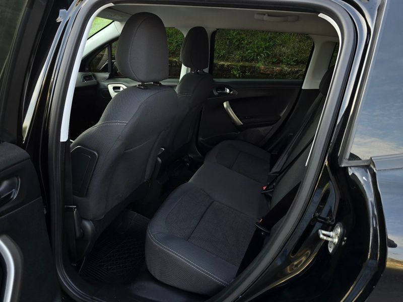 Peugeot 2008 Allure 1.6 16V 2016/2016 AUTO NÍVEL VEÍCULOS SANTA CRUZ DO SUL / Carros no Vale