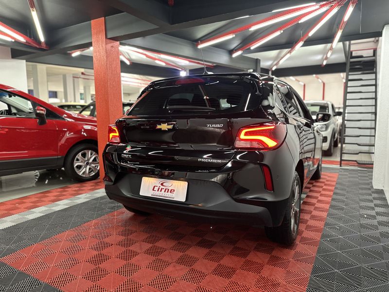 CHEVROLET ONIX HATCH PREM 1.0 12V TB 2020/2021 CIRNE AUTOMÓVEIS SANTA MARIA / Carros no Vale