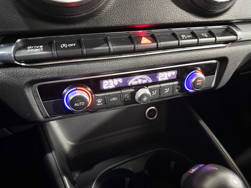 AUDI A3 1.8 TFSI SEDAN AMBITION 16V 180CV S TRONIC 2015/2015 SUL SERRA MOTORS CAXIAS DO SUL / Carros no Vale