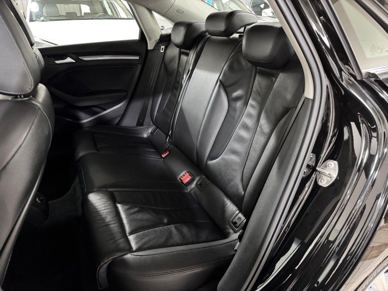 AUDI A3 1.8 TFSI SEDAN AMBITION 16V 180CV S TRONIC 2015/2015 SUL SERRA MOTORS CAXIAS DO SUL / Carros no Vale