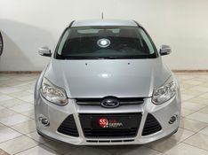 FORD FOCUS 2.0 SE SEDAN 16V 2013/2014 SUL SERRA MOTORS CAXIAS DO SUL / Carros no Vale